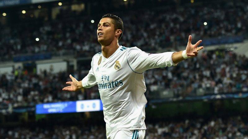 Cristiano Ronaldo đang là cầu thủ ghi được nhiều bàn thắng nhất trong lịch sử